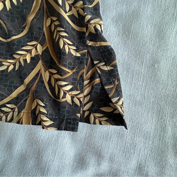 Vtg Maggie McNaughton Shirt Womens 2X 100% Silk Leaf Print Button Up Old Money - Picture 8 of 8